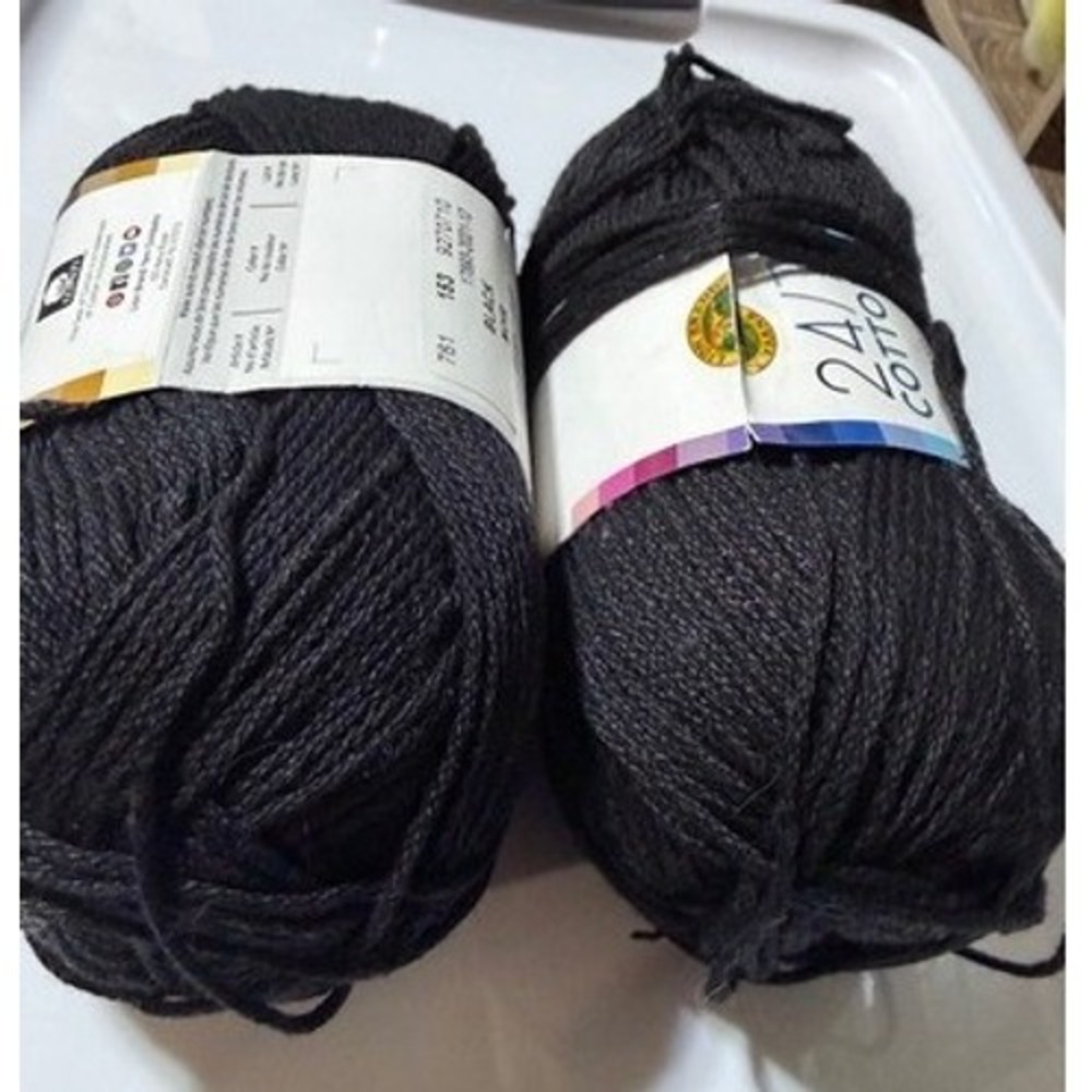 Lion Brand 24/7 Cotton Yarn Black 153 Medium 4 Mercerized 2 Skeins - Picture 2 of 2
